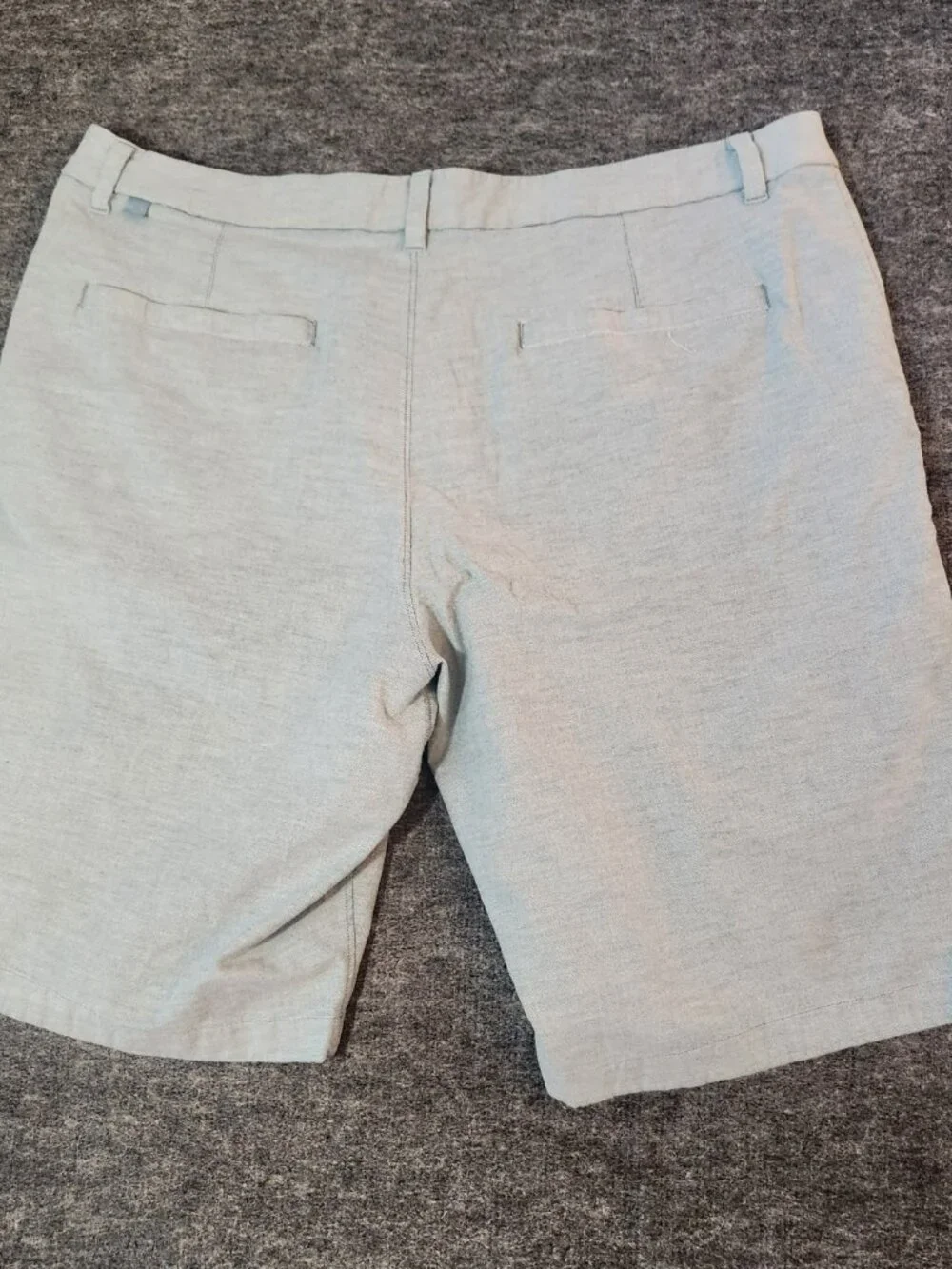 Lululemon Men's Commission Classic Fit Golf Chino Shorts Size 38 Gray Heather